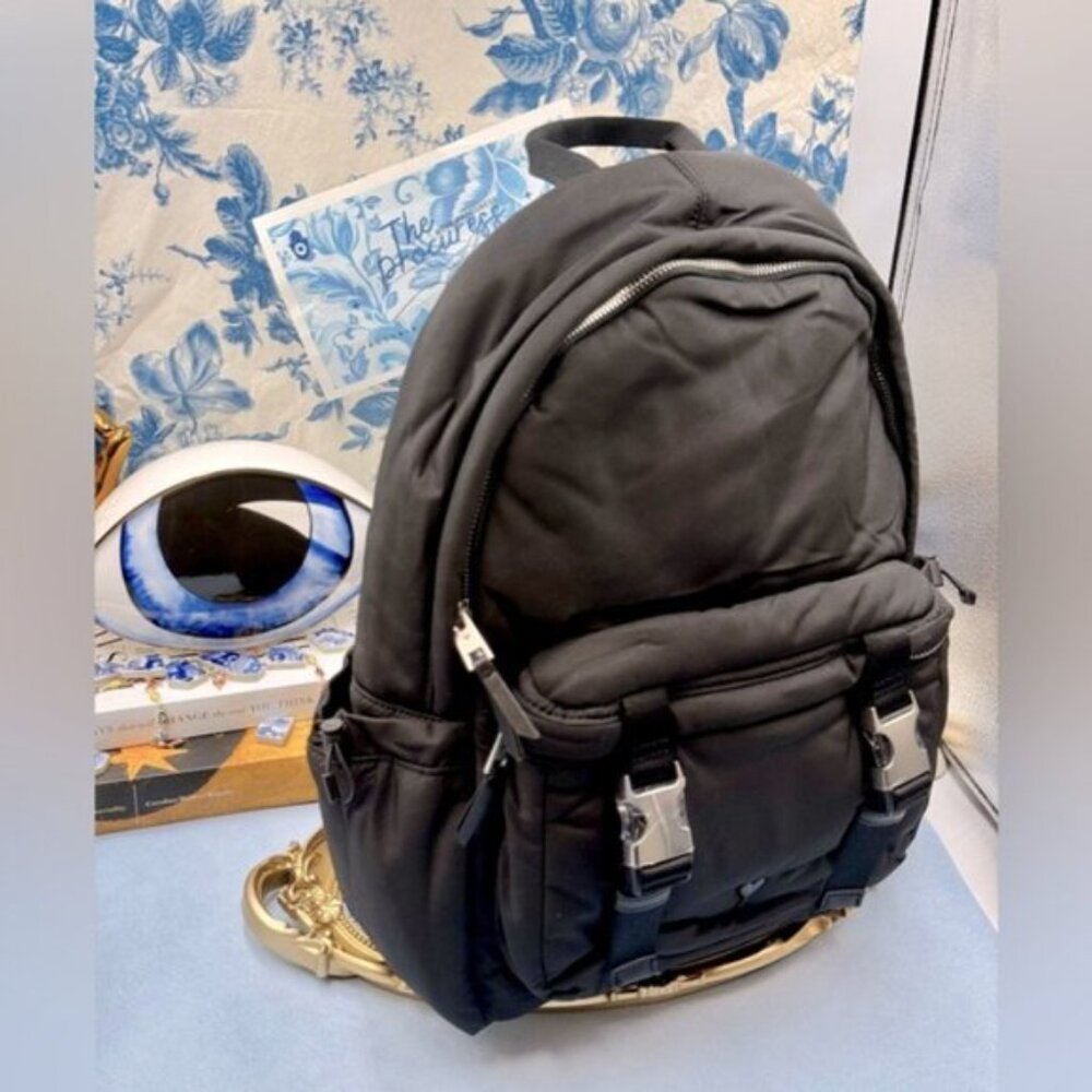 🆕 AMI PARIS 🧿 NWOT Black Ami De Coeur Nylon & Leather Backpack - Picture 2 of 16